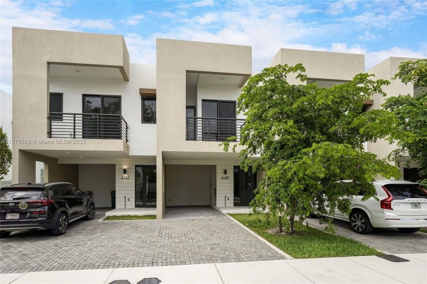 Step into this brand-new, stylish 3-bedroom, 2.5-bathroom - Beach Townhome/Townhouse for sale in Dania, Florida on Beachhouse.com