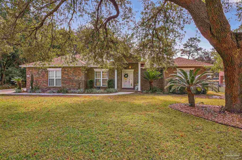 This custom built 3 bedroom 3 bathroom home is waiting for you - Beach Home for sale in Milton, Florida on Beachhouse.com