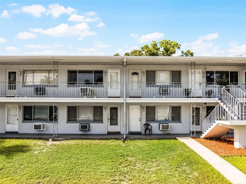 This fully renovated one-bedroom, one-bath condo is located in - Beach Condo for sale in Clearwater, Florida on Beachhouse.com