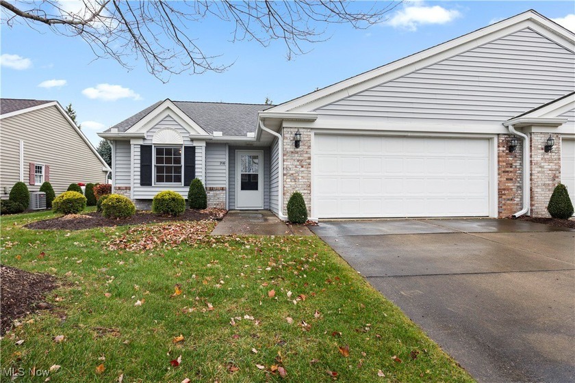 River's Edge end unit! Are you ready to downsize and enjoy the - Beach Condo for sale in Huron, Ohio on Beachhouse.com