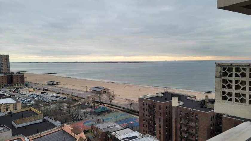Absolutely beautiful large LShape studio with open ocean view - Beach Apartment for sale in Brooklyn, New York on Beachhouse.com