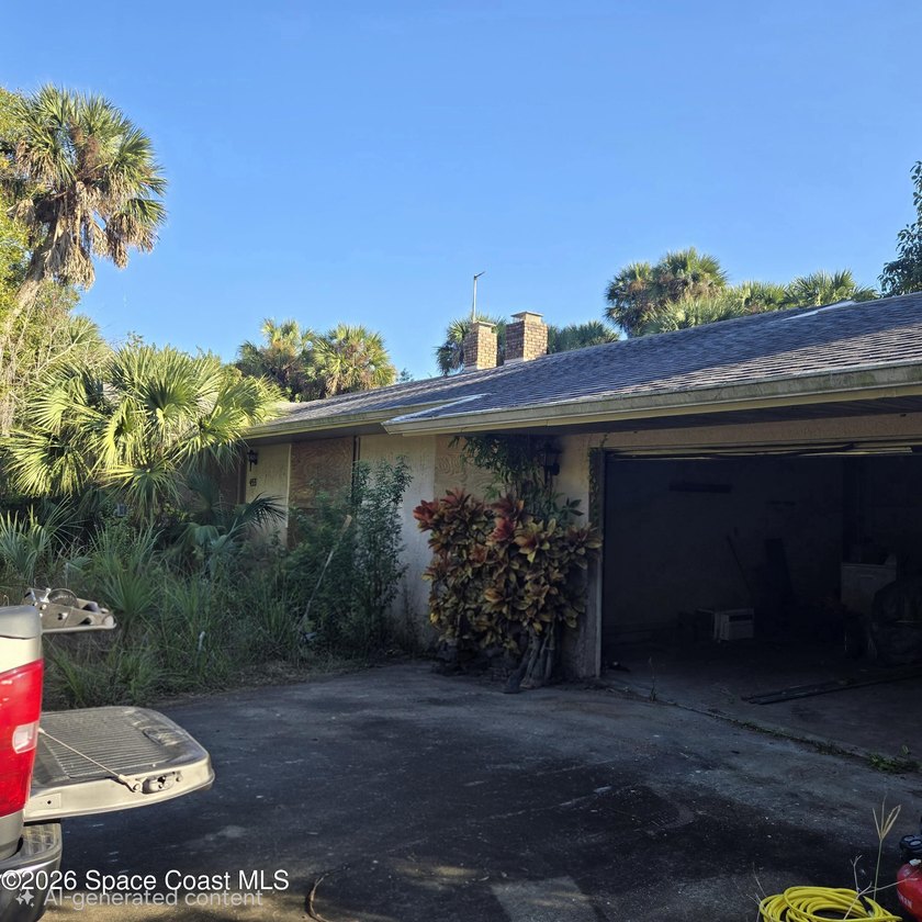 Fixer-upper opportunity in desirable North Merritt Island! This - Beach Home for sale in Merritt Island, Florida on Beachhouse.com