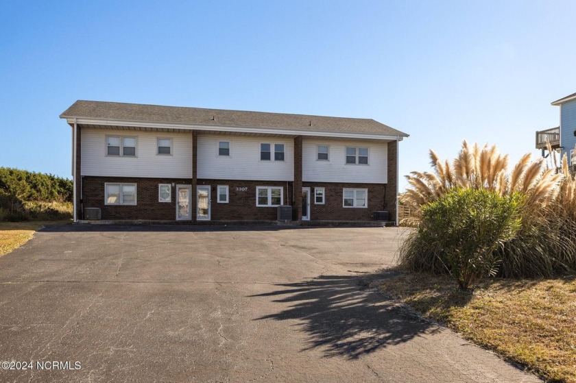 Unique opportunity for a 3 Bedroom 3-1/2 Bath Oceanfront Condo! - Beach Condo for sale in Emerald Isle, North Carolina on Beachhouse.com