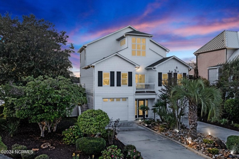 Waterfront property in gated community with stunning panoramic - Beach Home for sale in Carolina Beach, North Carolina on Beachhouse.com