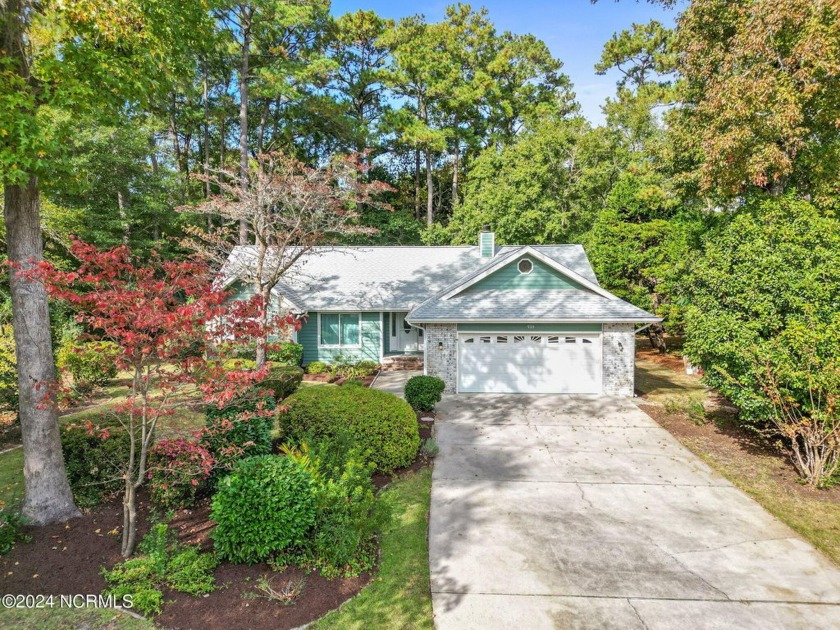 This move in ready home in the cul de sac of Green Pointe Dr. is - Beach Home for sale in Sunset Beach, North Carolina on Beachhouse.com