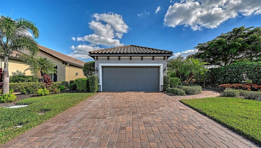 Welcome to Cobblestone, a premier gated community in Sarasota's - Beach Home for sale in Sarasota, Florida on Beachhouse.com