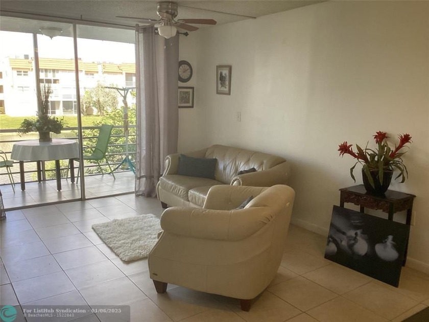 Bright corner unit with STUNNING views of the water. You will - Beach Condo for sale in Fort Lauderdale, Florida on Beachhouse.com