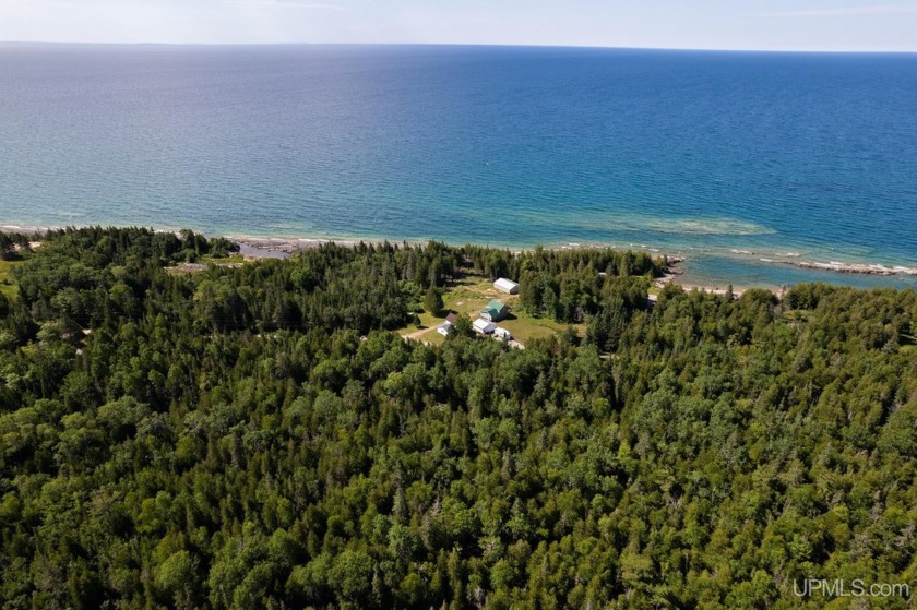 Your Lake Michigan Oasis Awaits! Don't miss this rare - Beach Home for sale in Gulliver, Michigan on Beachhouse.com