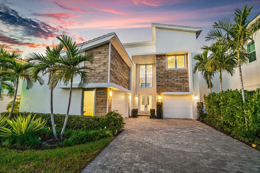 Move-in ready, no need to wait for the builder! This like-new - Beach Home for sale in Palm Beach Gardens, Florida on Beachhouse.com