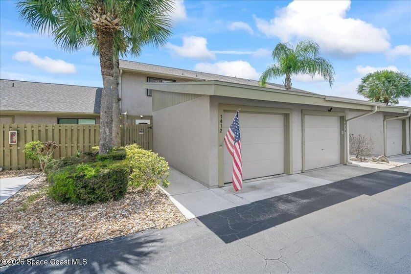 Beautiful 2 Bedroom, 2 and half Bathrooms Townhome with a one - Beach Townhome/Townhouse for sale in Palm Bay, Florida on Beachhouse.com