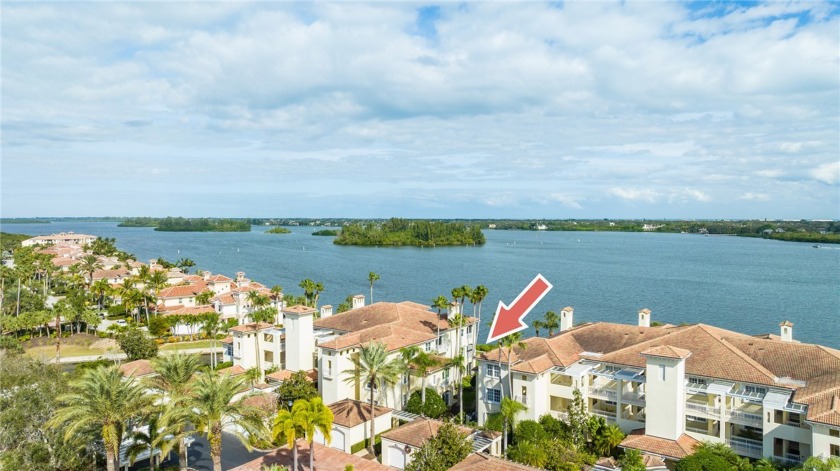 This spacious riverfront condo is the perfect home to enjoy the - Beach Home for sale in Vero Beach, Florida on Beachhouse.com