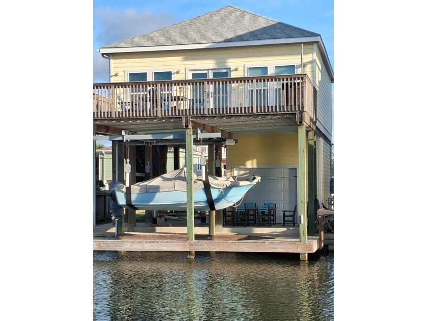 Built by the current owner for family persomal use and never - Beach Home for sale in Jamaica Beach, Texas on Beachhouse.com
