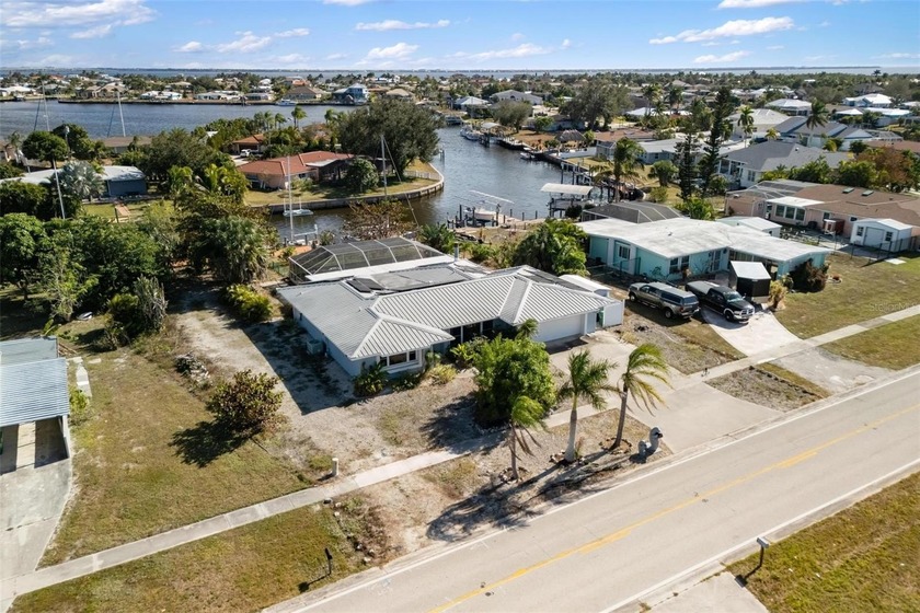 Waterfront Paradise Just Minutes from Charlotte Harbor !!! - Beach Home for sale in Port Charlotte, Florida on Beachhouse.com