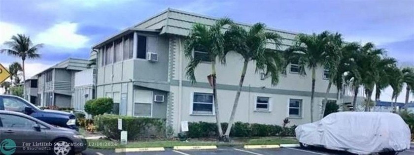 55+ COMMUNITY 2/2 IN KINGS POINT, GREAT DEAL, TILE AND CARPET - Beach Condo for sale in Delray Beach, Florida on Beachhouse.com