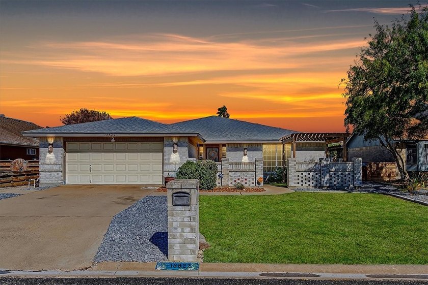 PADRE ISLAND WATERFRONT HOME! Enter through private courtyard - Beach Home for sale in Corpus Christi, Texas on Beachhouse.com