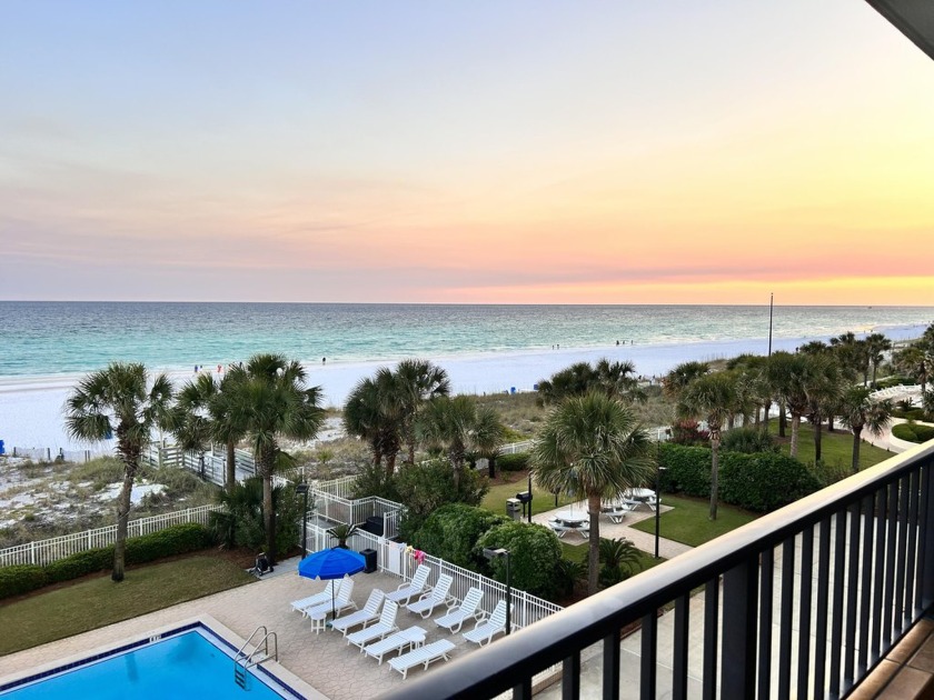 Located in the heart of Destin, Florida, this stunning Breakers - Beach Condo for sale in Destin, Florida on Beachhouse.com