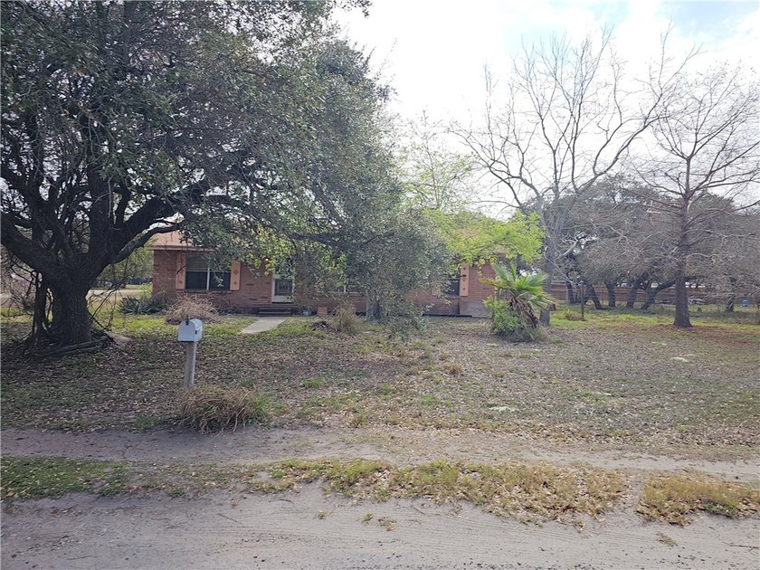 Property is occupied. No interior access. Do not approach - Beach Home for sale in Aransas Pass, Texas on Beachhouse.com