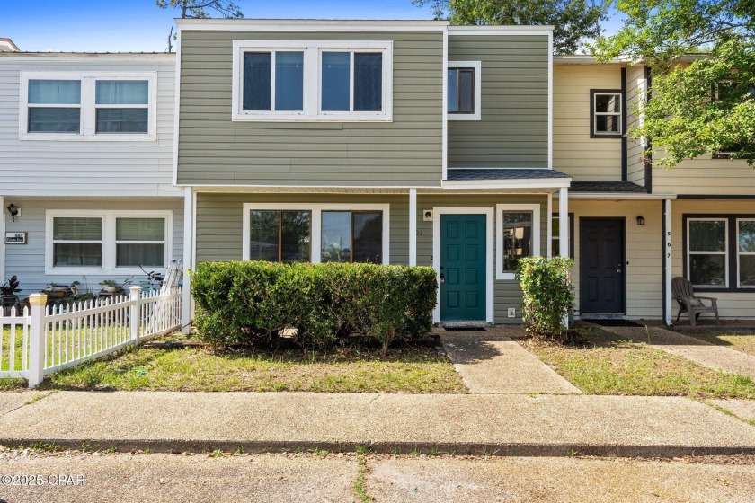 Looking for a move-in ready home that won't break the bank? - Beach Townhome/Townhouse for sale in Panama City, Florida on Beachhouse.com