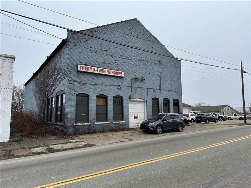 Centrally located manufacturing space with easy access to I-79 - Beach Commercial for sale in Erie, Pennsylvania on Beachhouse.com