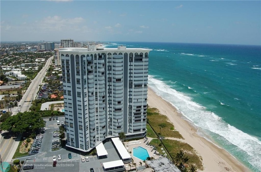 PRICE REDUCED TO SELL!!!!  WONT LAST LONG !! Premier upscale - Beach Condo for sale in Pompano Beach, Florida on Beachhouse.com