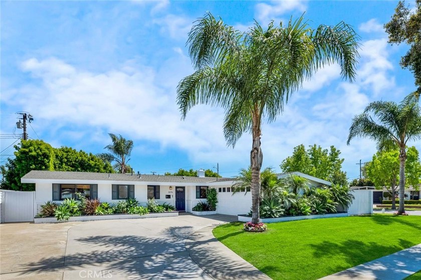 Welcome to 3076 Samoa Place, a Beautifully Updated Single-Level - Beach Home for sale in Costa Mesa, California on Beachhouse.com