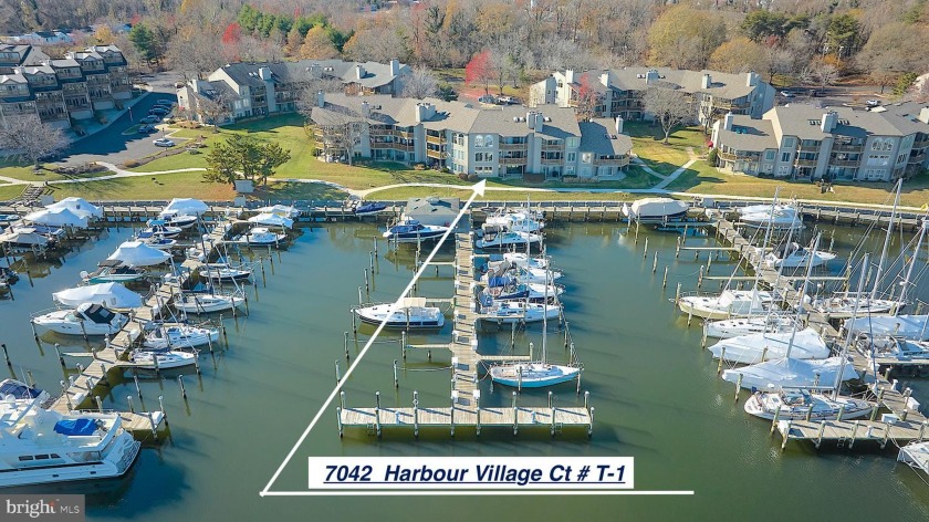 Prime Location within Chesapeake Harbour, Separate Entry NO - Beach Condo for sale in Annapolis, Maryland on Beachhouse.com