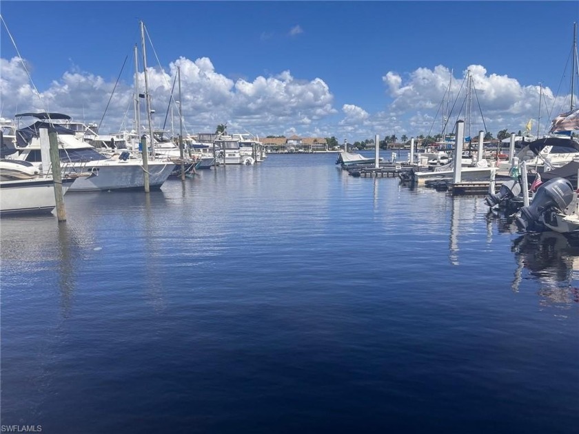 DIRECT GULF ACCESS, no bridges, travel through the famous Ten - Beach Lot for sale in Naples, Florida on Beachhouse.com