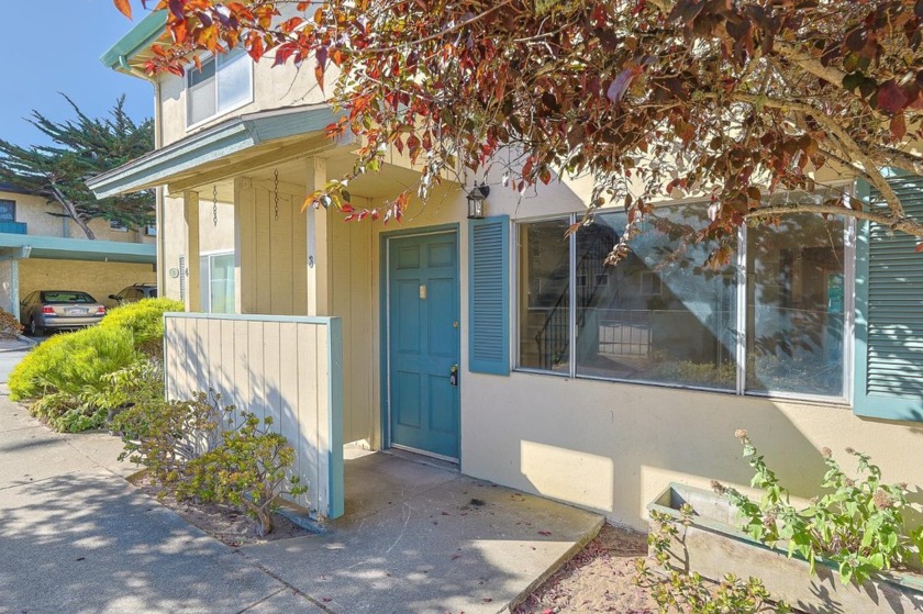 This property provides great natural light  throughout the home - Beach Condo for sale in Marina, California on Beachhouse.com