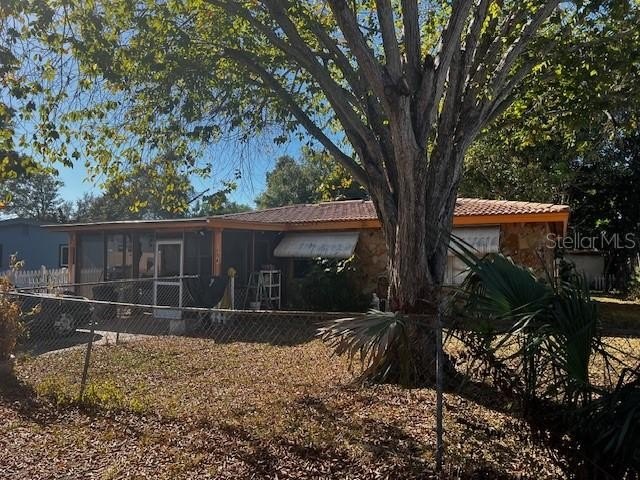 3-bedroom, 2-bath fixer-upper in a great Largo location. This - Beach Home for sale in Largo, Florida on Beachhouse.com