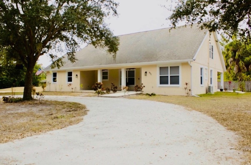 One or more photo(s) has been virtually staged. Blending - Beach Home for sale in Bradenton, Florida on Beachhouse.com