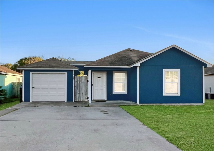 Coastal Living & Versatile Potential in Flour Bluff Discover - Beach Home for sale in Corpus Christi, Texas on Beachhouse.com