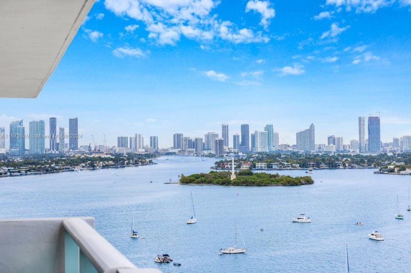 Fully remodeled 1 bed/1 bath penthouse for sale.  Enjoy views of - Beach Condo for sale in Miami Beach, Florida on Beachhouse.com