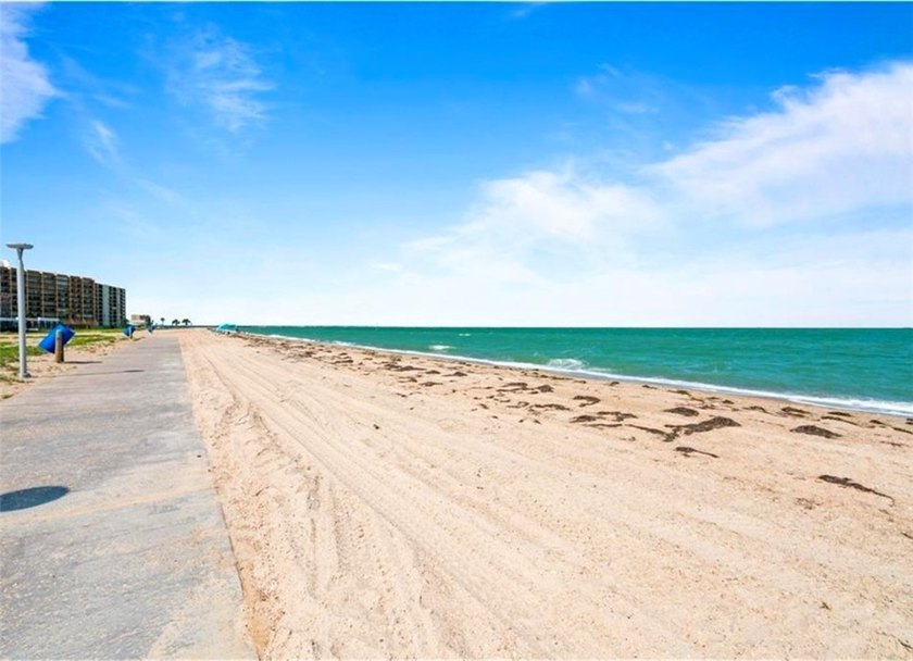 Fully furnished 1-bedroom, 1-bath beachfront condo located in - Beach Condo for sale in Corpus Christi, Texas on Beachhouse.com