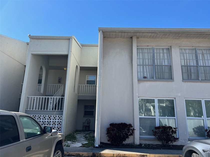 Prime Location! Unbeatable Price in Clearwater! FIRST FLOOR! - Beach Condo for sale in Clearwater, Florida on Beachhouse.com