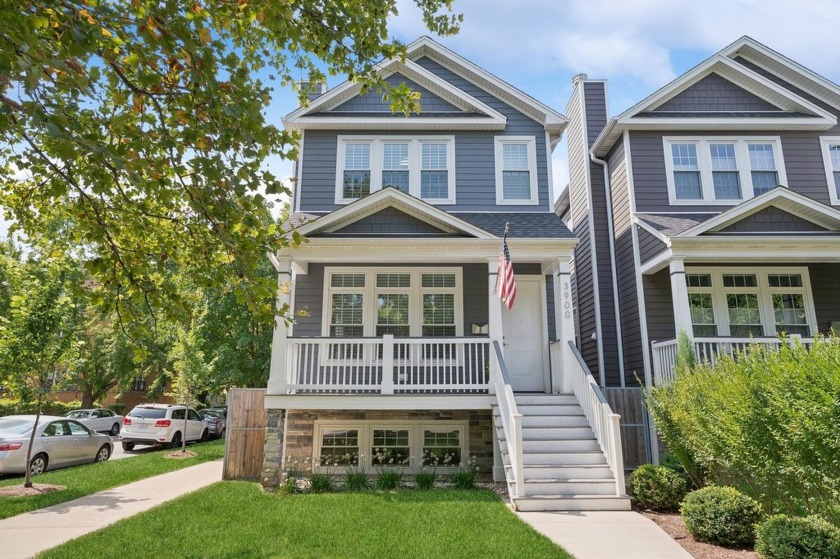 Step into this gorgeous, newer construction home, perfectly - Beach Home for sale in Chicago, Illinois on Beachhouse.com