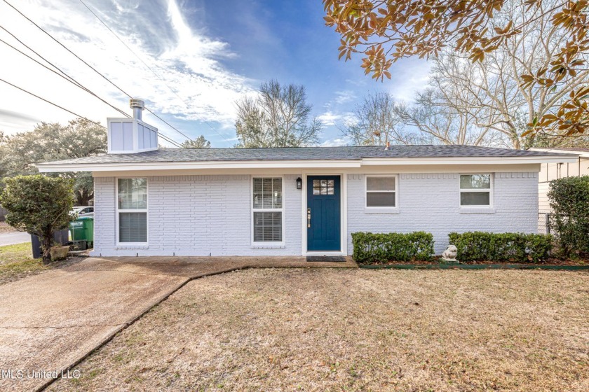 Beautifully updated home is on located on a corner lot close to - Beach Home for sale in Ocean Springs, Mississippi on Beachhouse.com