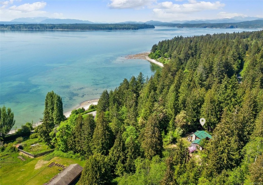 Spectacular 1.3 acre property with 3 bed, 1 bath & separate  1 - Beach Home for sale in Cortes Island,  on Beachhouse.com