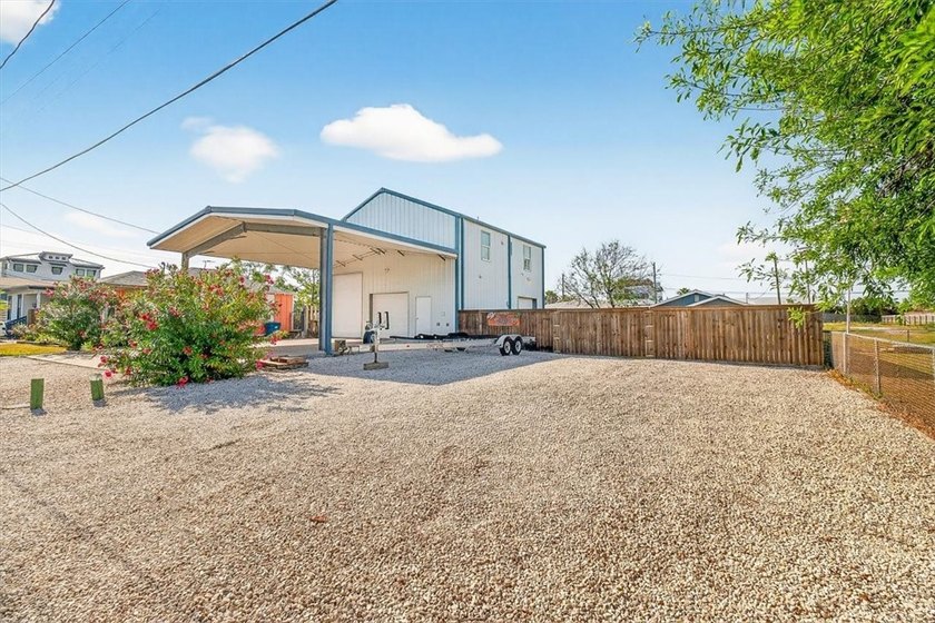 220 E. Brundrett is a fisherman's dream getaway - Large metal - Beach Home for sale in Port Aransas, Texas on Beachhouse.com