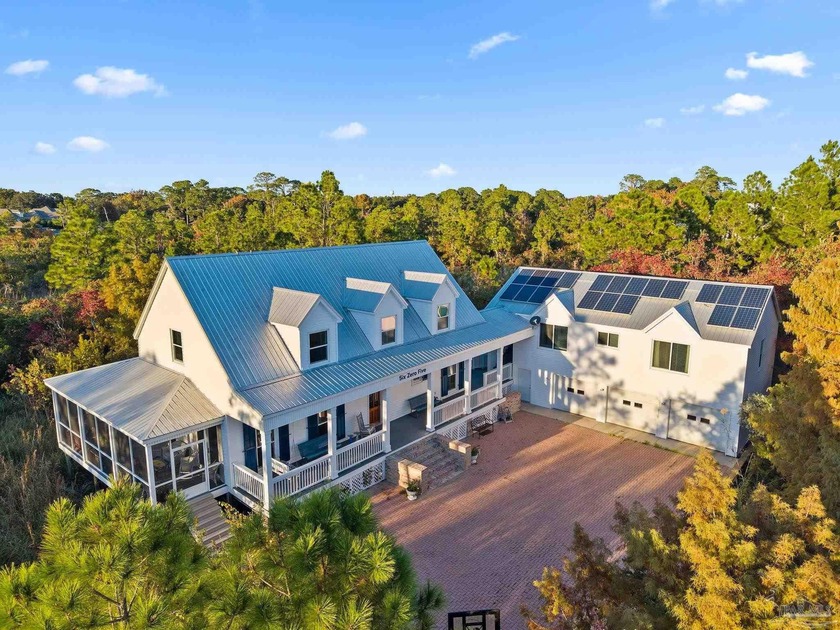 Tucked away on a private lot in the heart of Gulf Breeze Proper - Beach Home for sale in Gulf Breeze, Florida on Beachhouse.com