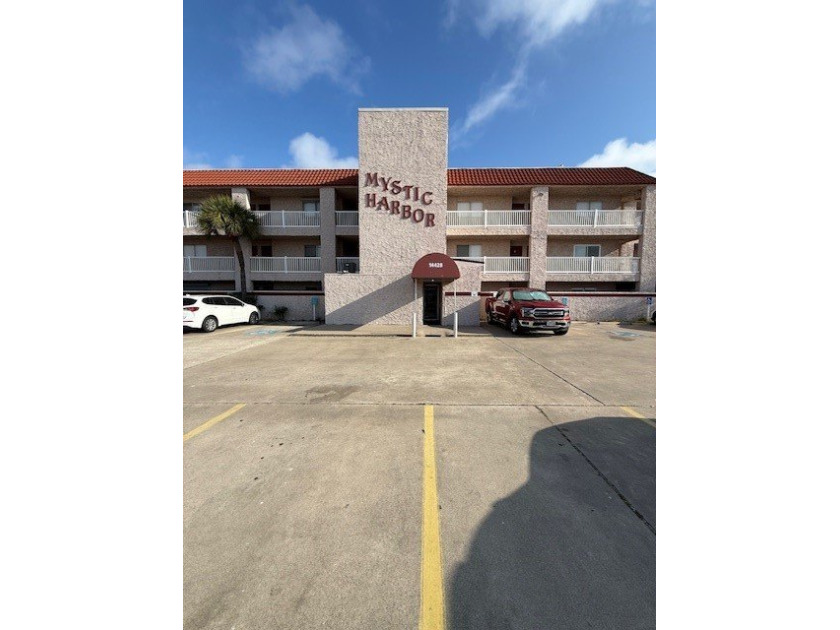 Popular Waterfront Mystic Harbor! Efficiency, 2nd floor ready - Beach Condo for sale in Corpus Christi, Texas on Beachhouse.com