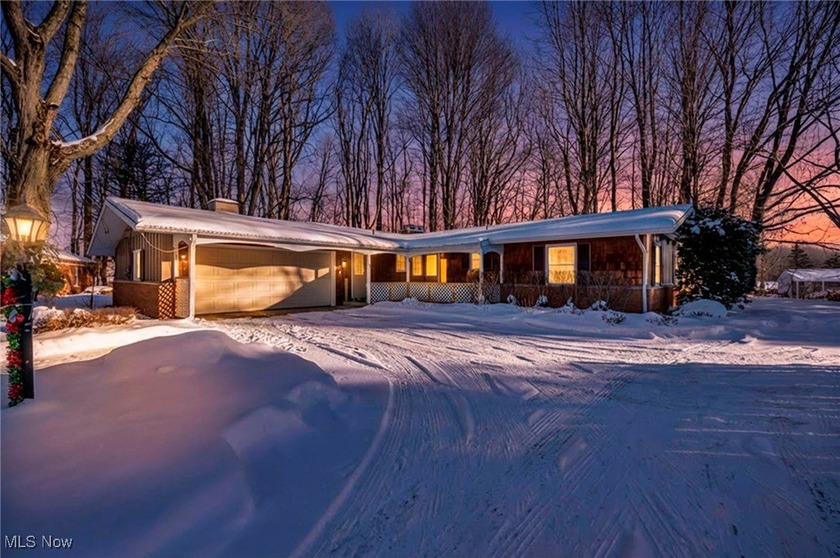 This Buckeye Schools ranch offers a spacious layout featuring a - Beach Home for sale in Ashtabula, Ohio on Beachhouse.com