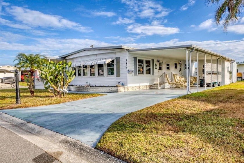 Welcome to your dream home or winter getaway in the highly - Beach Home for sale in Ellenton, Florida on Beachhouse.com