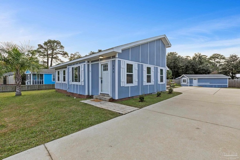 Gorgeous Navy Point home just one block from the beautiful - Beach Home for sale in Pensacola, Florida on Beachhouse.com