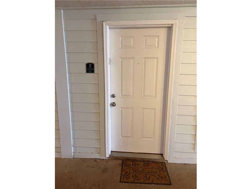 $20K PRICE REDUCTION!!!! DONT PASS THIS UP! This well-maintained - Beach Condo for sale in Corpus Christi, Texas on Beachhouse.com