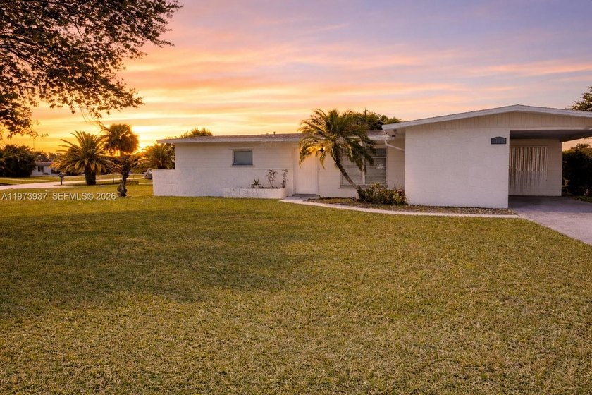 Single-family corner lot home with a 2020 roof and oversized - Beach Home for sale in Lehigh Acres, Florida on Beachhouse.com