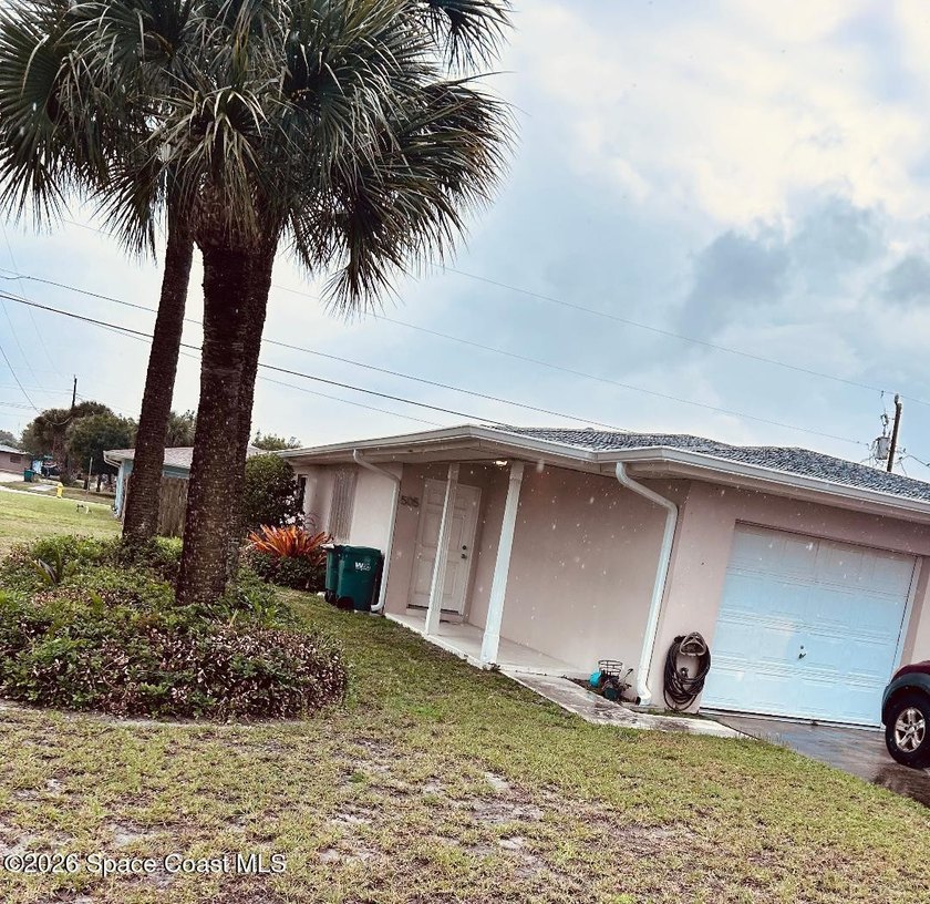 Exceptional opportunity to own a duplex in the highly desirable - Beach Home for sale in Satellite Beach, Florida on Beachhouse.com