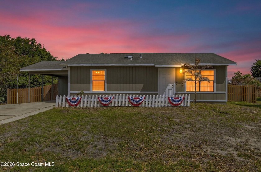 DO THE MATH! Compare this to an Apartment. This Afforable + - Beach Home for sale in Palm Bay, Florida on Beachhouse.com