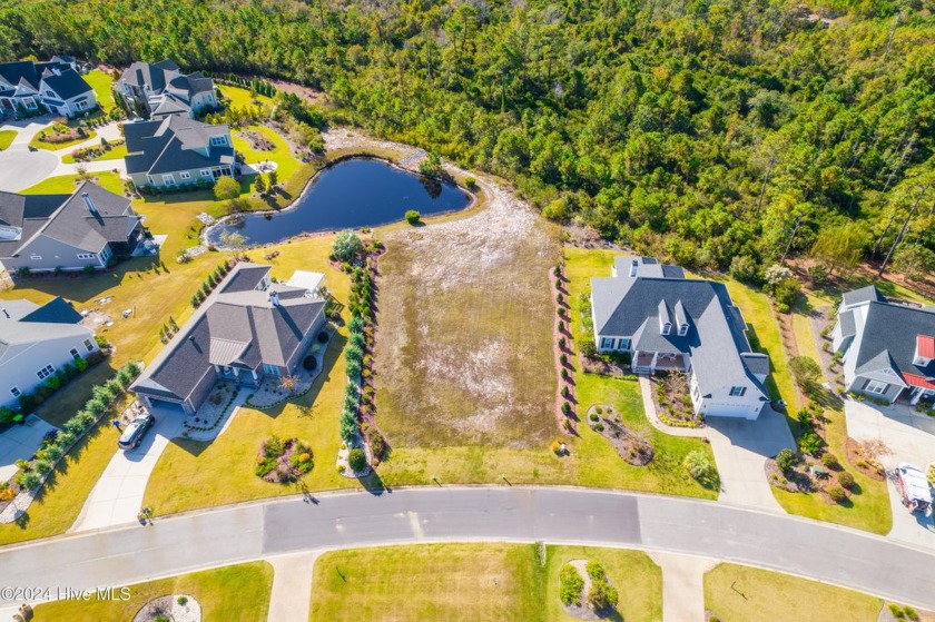 Build your dream home in the wonderful golf course community of - Beach Lot for sale in Southport, North Carolina on Beachhouse.com