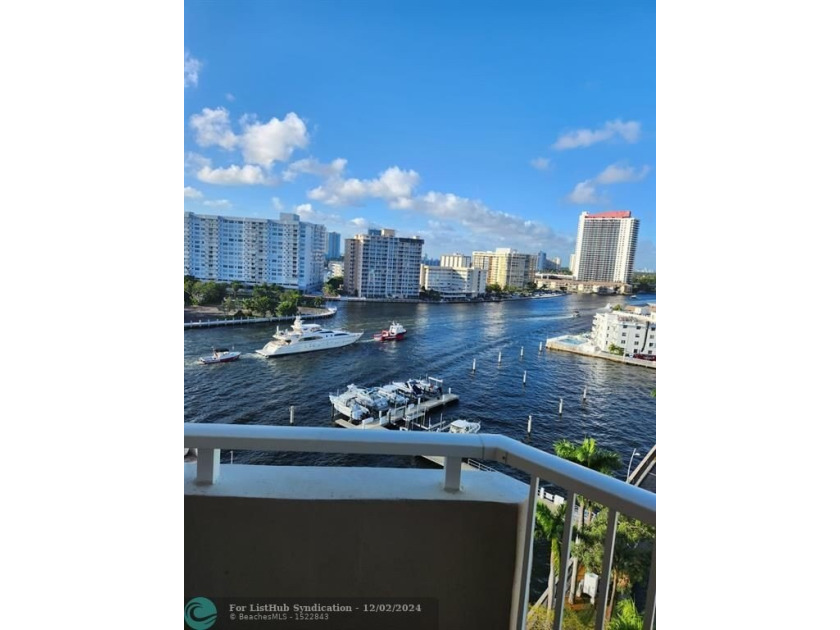 What a view from this 1bd 1ba North facing apt.  See the - Beach Condo for sale in Hallandale Beach, Florida on Beachhouse.com