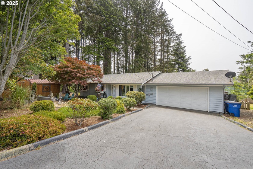 Wecoma Beach ~ Oregon Coast is beckoning YOU home! Everyone says - Beach Home for sale in Lincoln City, Oregon on Beachhouse.com